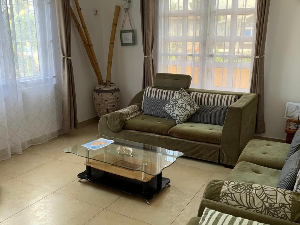 Jolie Villa Santa Avec Piscine Pointe aux Piments Exterior foto
